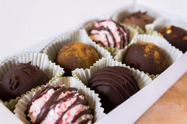 our 6 pack assorted truffles!