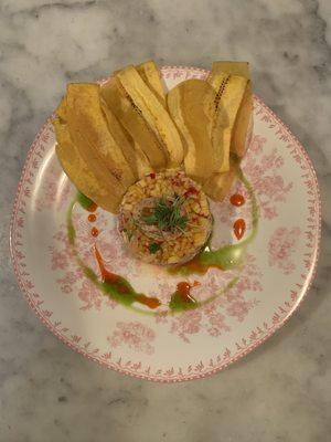 Tuna Tartare with habanero aioli and mango relish