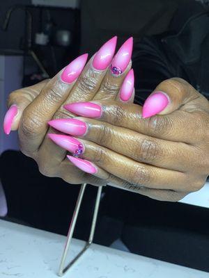 Gel polish with 10 finger design (medium) on stiletto nails