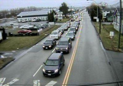 No Nexus line. Usual lineup from the street, far away to this border crossing. To the left is a driveway, can't be blocked.