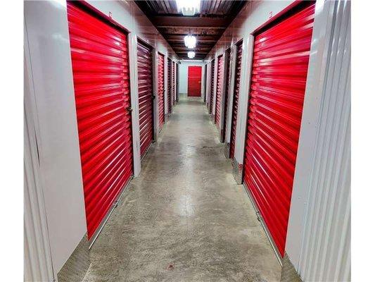 Interior Units - Extra Space Storage at 3951 NW 77th Ave, Doral, FL 33166