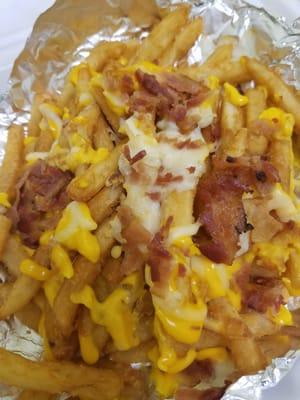 Delicious cheese fries!