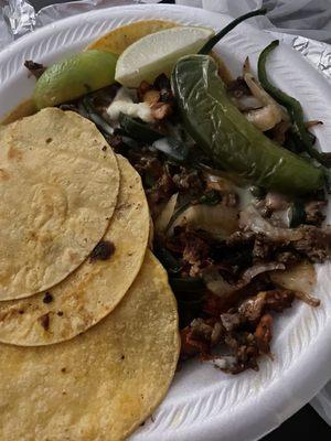 Brasada tacos plate