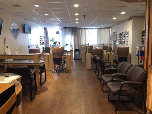 Hawaii nails has gotten a lot more organized and comfortable. There are new staff that also gives you a great, friendly experience!