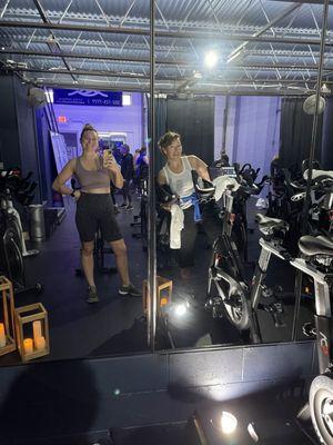 Spin/cycle room