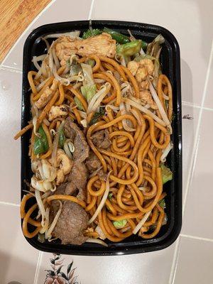 House Special Fried Flat Noodle