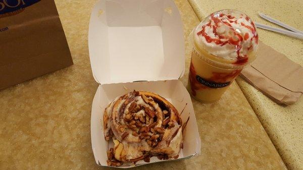 Classic Cinnabon and a Tropical Blast Chillata.