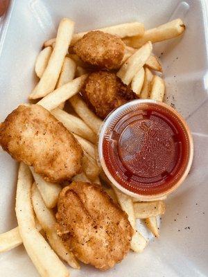 Taqueria La Michoacana -- kids' chicken nuggets and fries