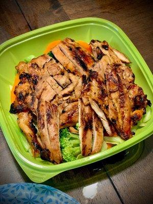 BBQ chicken and veggies.