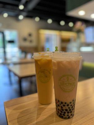 Rose milk tea with boba and thai tea