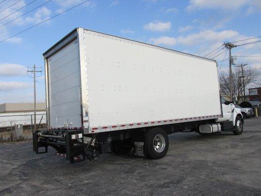 24FT BOX TRUCK