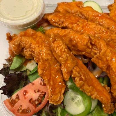 Buffalo crispy chicken salad