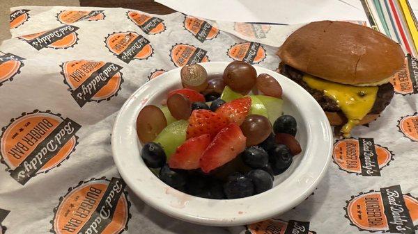 Kids slider with fruit