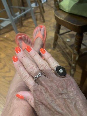 Mani/pedi