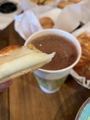 Pan Con Queso and Hot Chocolate