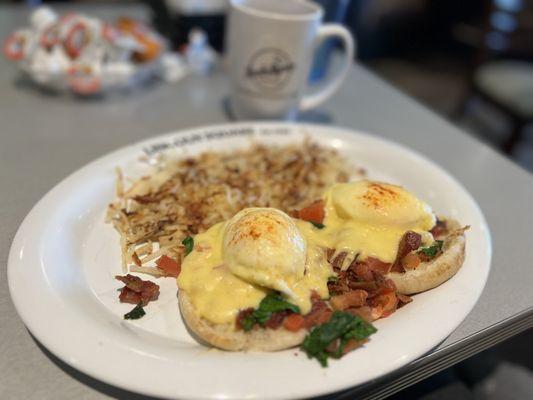 Spinach, Bacon, and Tomato Benedict