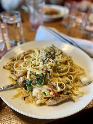 Northwest Seafood Fettuccine Alfredo