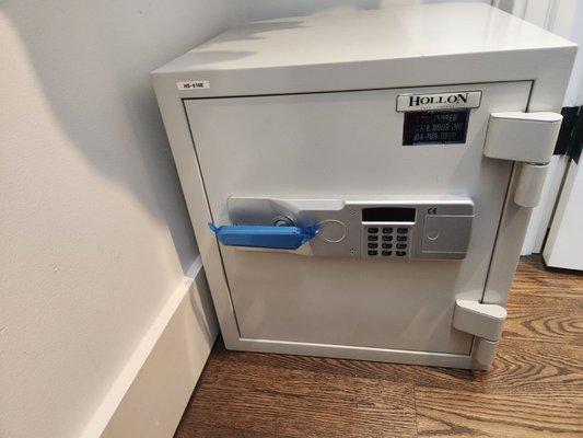 Hollon safe installed in Rye