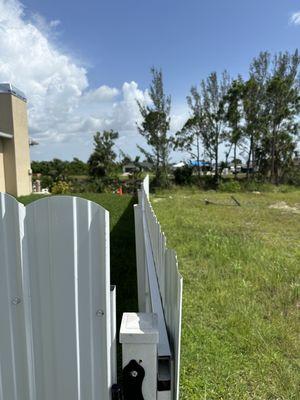 Fence not straight even after saying they came and straightened it