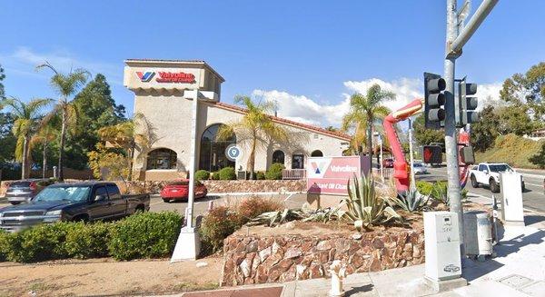 Valvoline in Rancho Bernardo is a great place for a fast oil change.