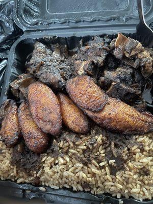 Oxtails (Large)Rice and Peas Plantains