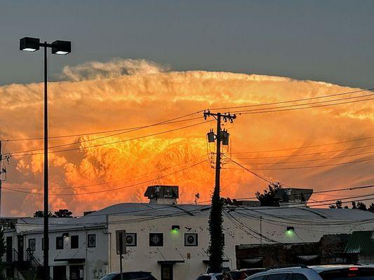 Crazy cool mushroom cloud over Uptown! My daughter captured it like a pro.