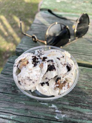 Single Scoop Oreo Peanut Butter Ice Cream