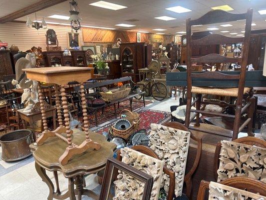 Charlies Antiques