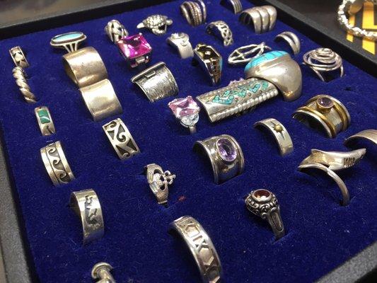 We buy all rings - gold or silver in any condition