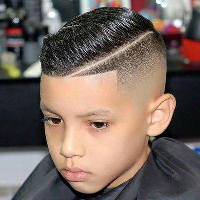 Kids hair cuts with a discount for under 17 years old.