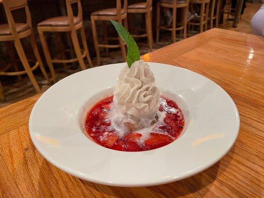 Poppy seed cake with strawberry compote