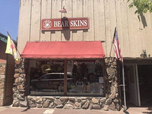 Bear Skins - t-shirts, sweatshirts and souvenirs.