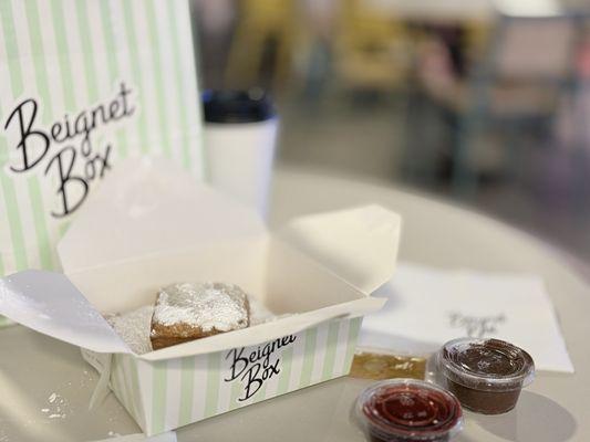 Beignet Box