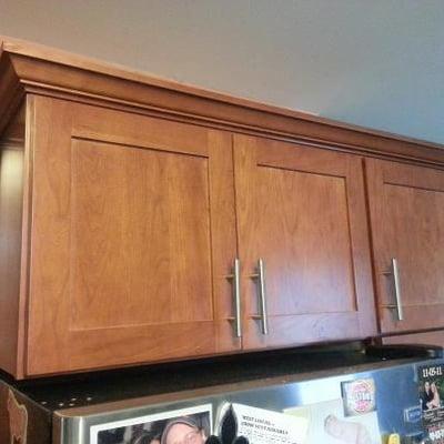 Bridgewood Cabinets and tan brown granite in Plymouth, MI