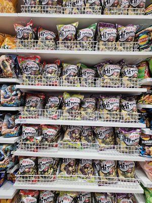 Varieties of seaweed tempura chips.