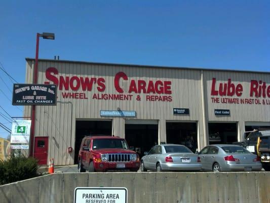 Snows garage building