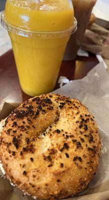 Onion bagel and mango colada