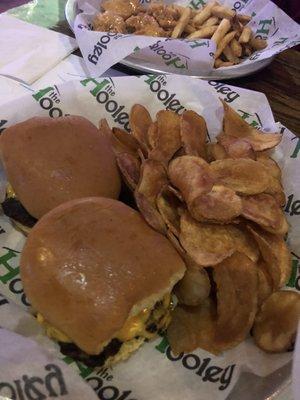 Cheeseburger Sliders with Pub Chips