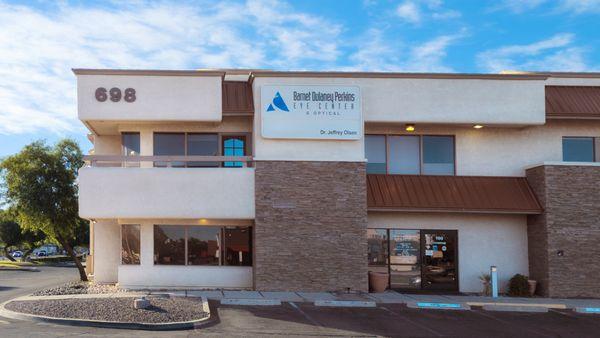 Barnet Dulaney Perkins Eye Center - Wetmore Exterior