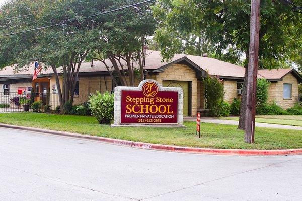 Stepping Stone School at Northcross-Domain in Austin offers the best family service, Early Childhood Education and child care!