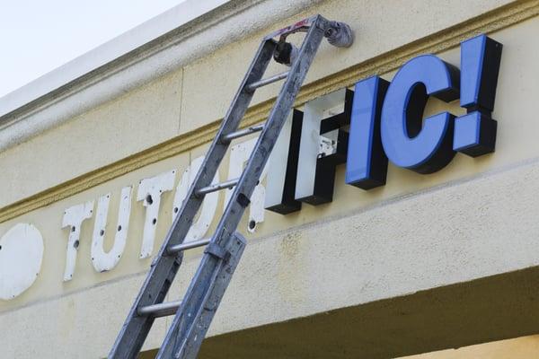 Service & sign removal is why West Coast Signs is truly a full service sign company.