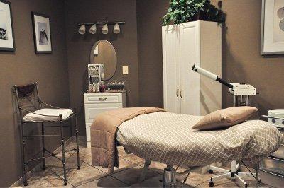 Relax
Facials/waxing/microbladding/henna eyebrows 
Options Salon & Spa
Fairview Park, OH 44126