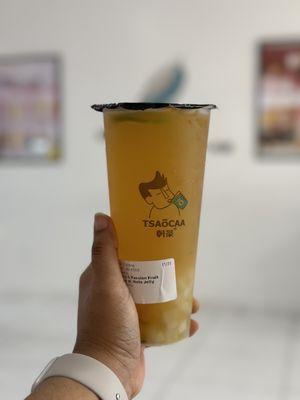 Pineapple & Passion Fruit Green Tea W. Nata Jelly