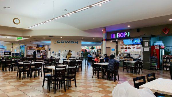 Greenland Food Court