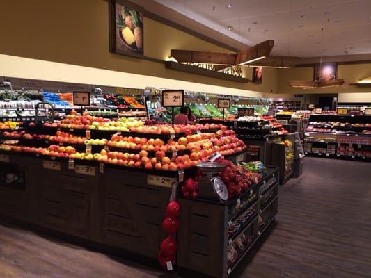 Produce dept. with wood floor - cool look!