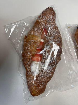 Strawberry cream croissant