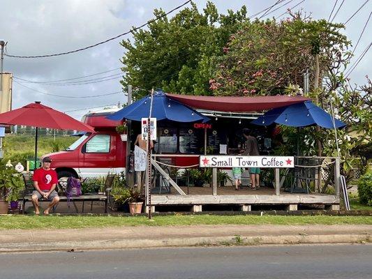 Located in Kapaa across the street from Kauai Beach Hostel and Sam's Ocean View Restaurant/Bar