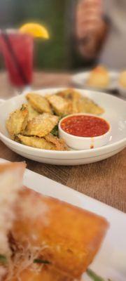 Fried Ravioli... the marinara is bomb!