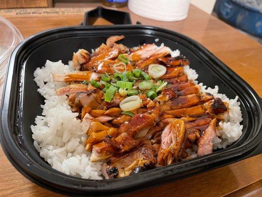 Yogis Grill Teriyaki & Roll