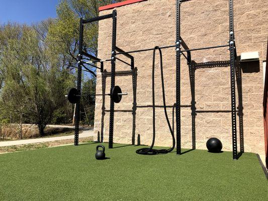 Outdoor functional training area